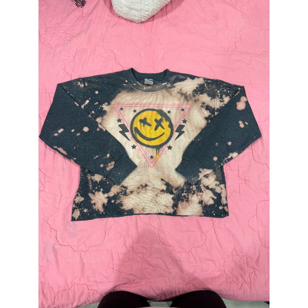 Tie-dye cropped gildan youth sweatshirt